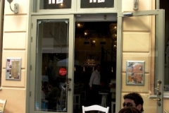 125